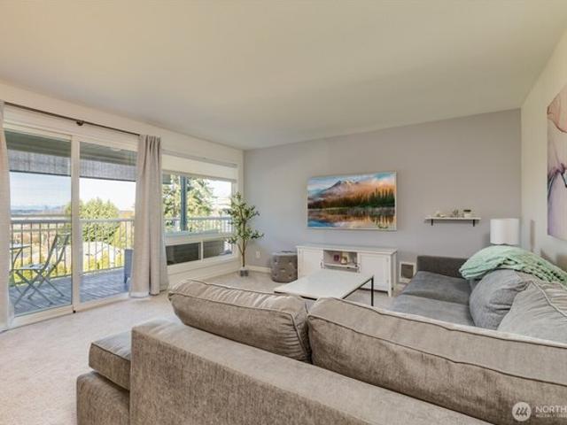 Condo for sale in Kirkland, Washington