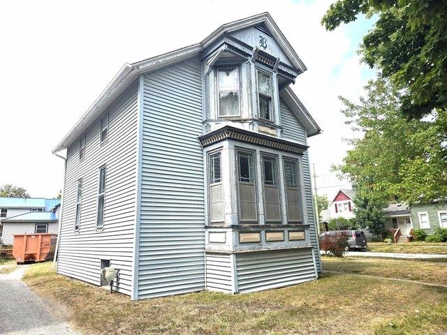House for sale in Bay City, Michigan