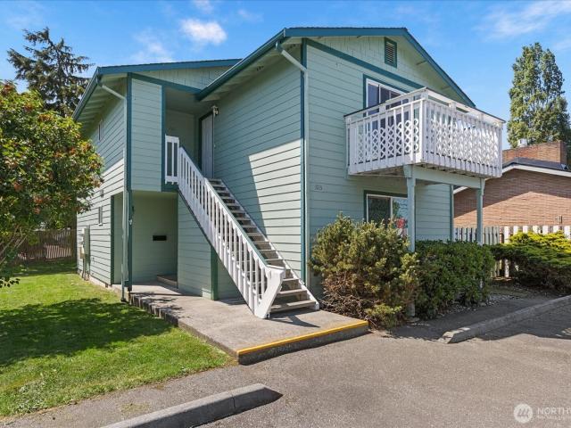 House for sale in Oak Harbor, Washington