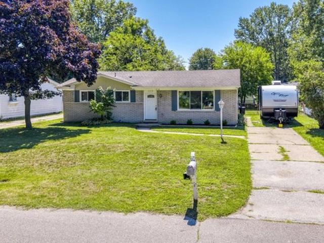House for sale in Algonac, Michigan
