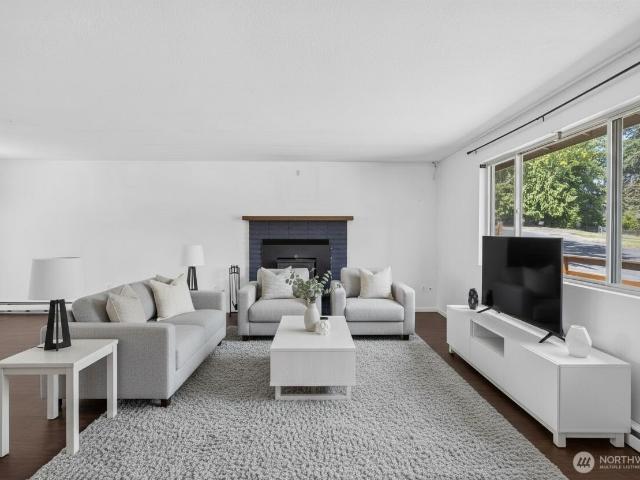 House for sale in Oak Harbor, Washington