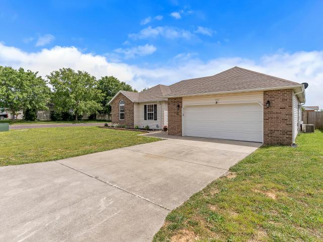 House for sale in Monett, Missouri
