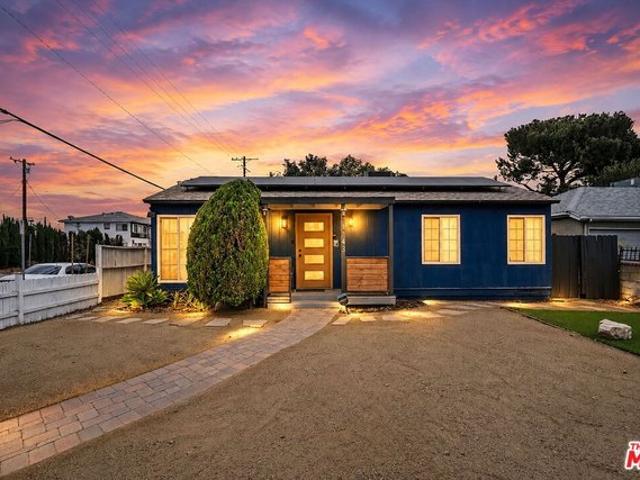 House for sale in Van Nuys Neighborhood Council District, Canoga Park