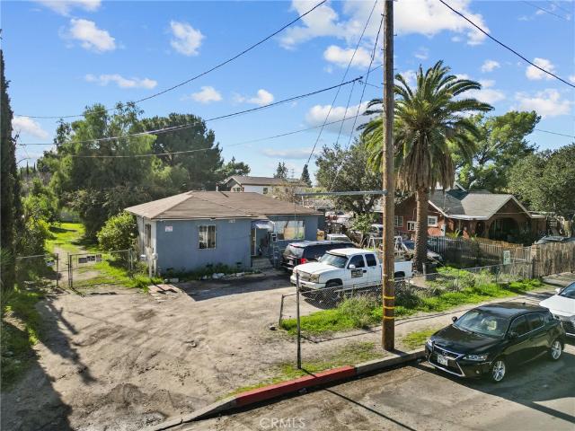Townhouse for sale in Canoga Park, California