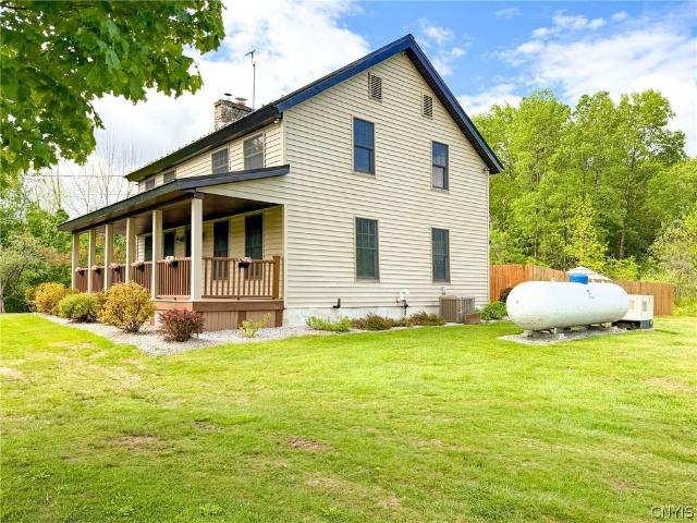 House for sale in Oneida, New York