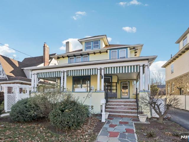 House for sale in Fort Lee, New Jersey