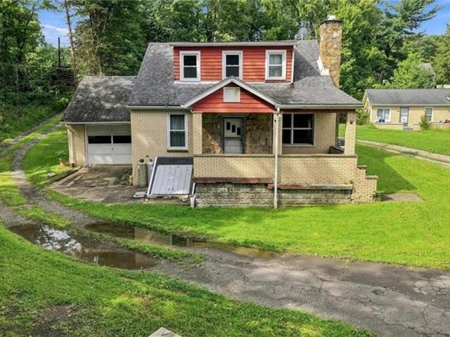 House for sale in Wireton, Crescent Township