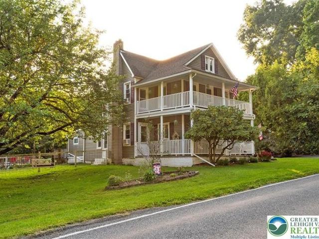 House for sale in Upper Mount Bethel Township, Northampton County