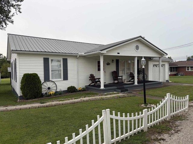 House for sale in Flatwoods, Kentucky