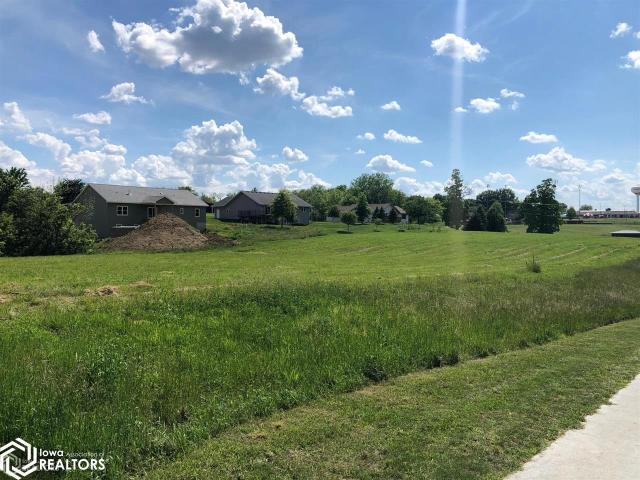 Land for sale in Chariton, Iowa
