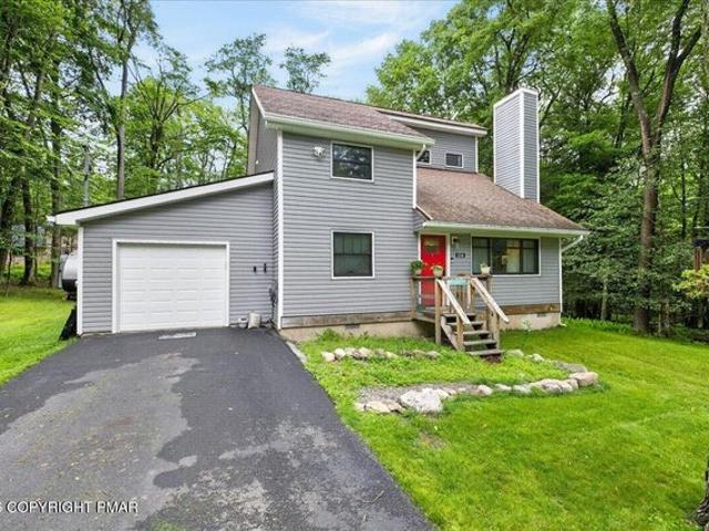 House for sale in Newfoundland, Pennsylvania