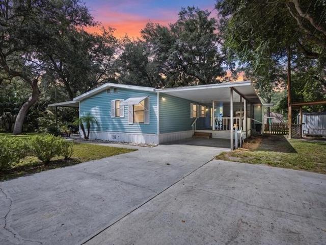 House for sale in Chiefland, Florida