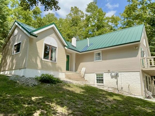 House for sale in Vanderbilt, Michigan