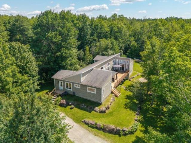 House for sale in Memphrémagog, Quebec