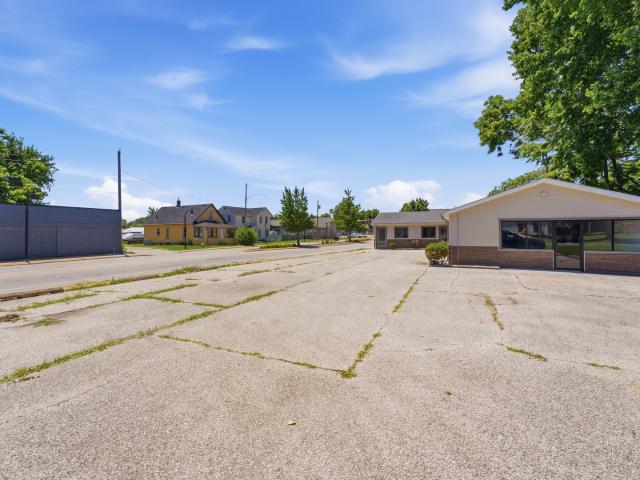Commercial for sale in Rock Island, Illinois