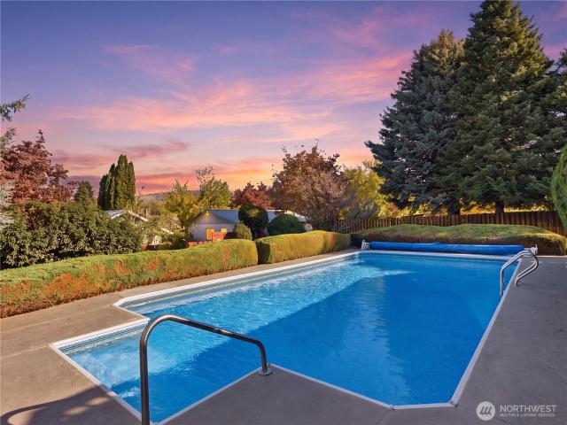 House for sale in East Wenatchee, Douglas County