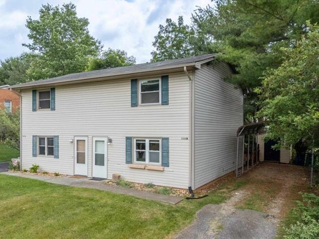 Townhouse for sale in Virginia