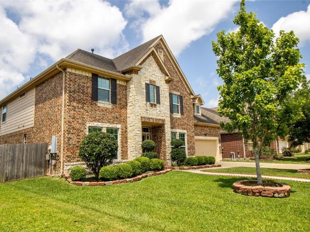 House for sale in Friendswood