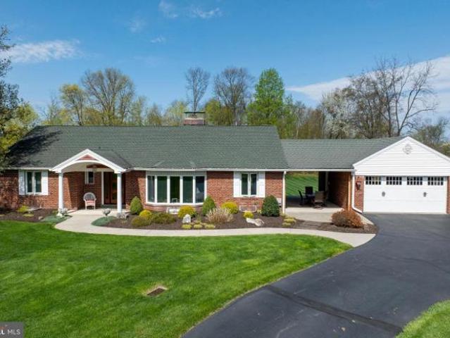 House for sale in Arcola, Pennsylvania