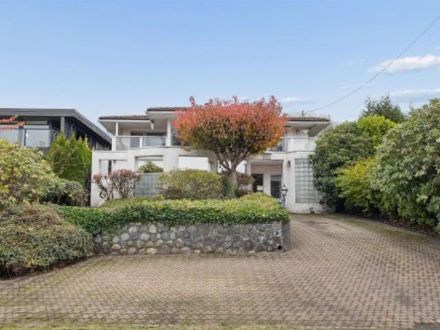 House for sale in Sentinel Hill, West Vancouver