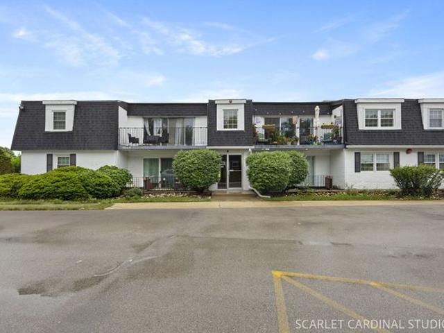 Condo for sale in Naperville, Illinois
