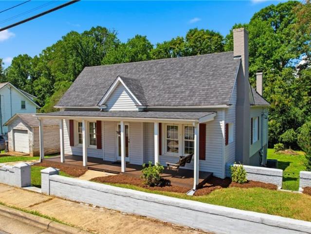 House for sale in Millers Creek, North Carolina
