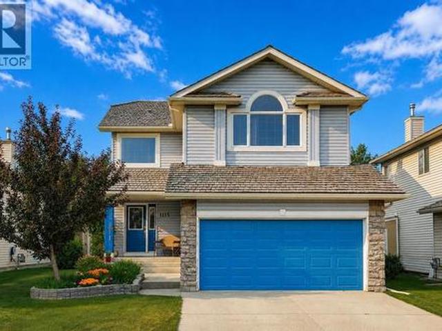 House for sale in Airdrie, Alberta
