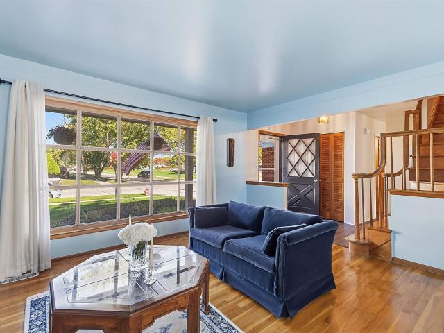 House for sale in La Jolla Sub, Warren