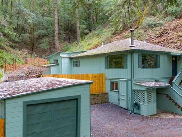 House for sale in Forestville, California