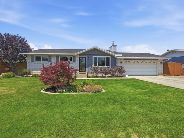 House for sale in Sandy, Utah