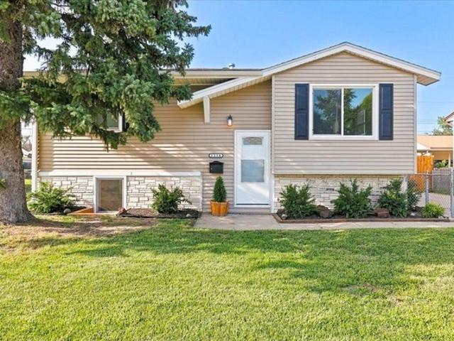 House for sale in Carter Lake, Iowa