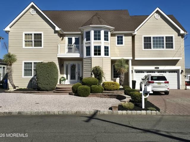 House for sale in Lanoka Harbor, New Jersey
