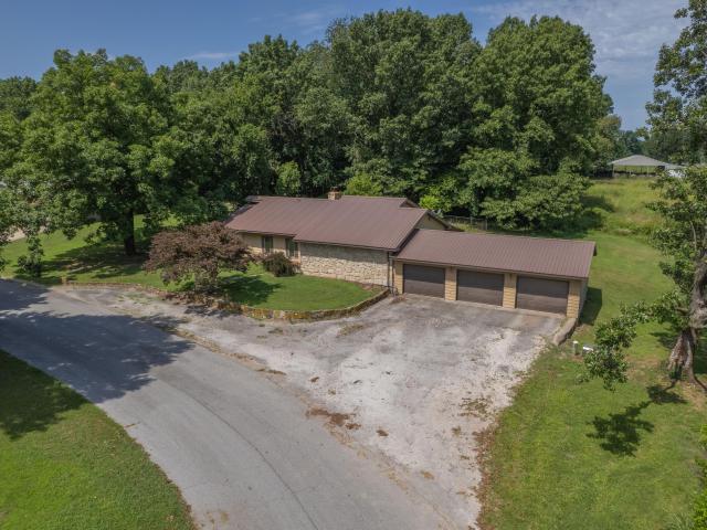 House for sale in Barry, Missouri