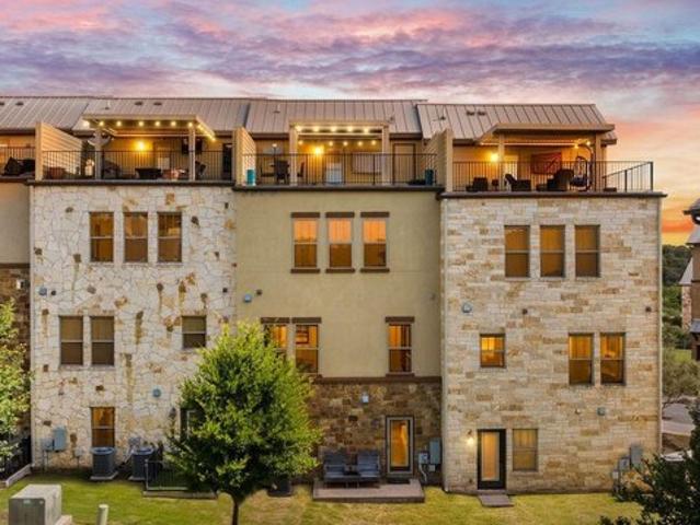 Townhouse for sale in Williamson, Texas