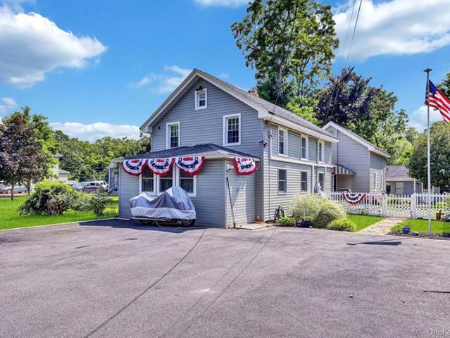 House for sale in Bohemia, New York