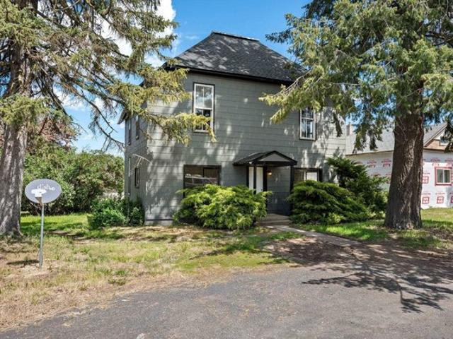 House for sale in Davenport, Washington