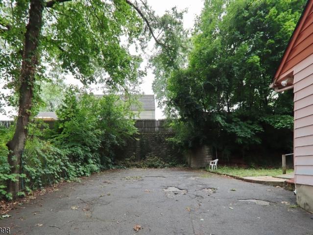 House for sale in Hillside, New Jersey