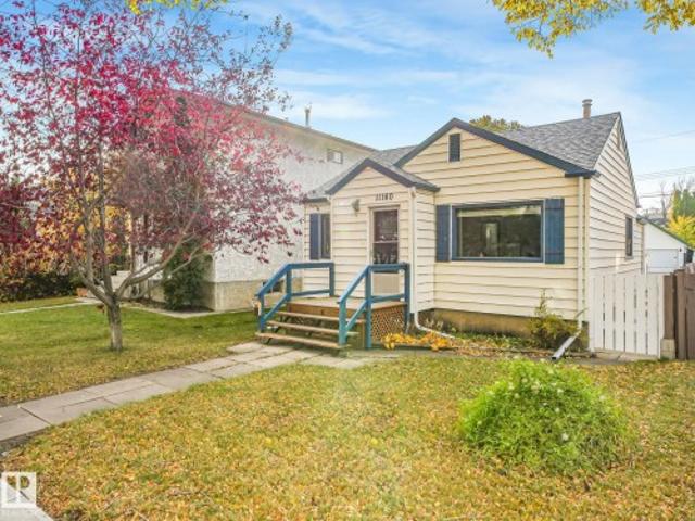 House for sale in Highlands, Edmonton