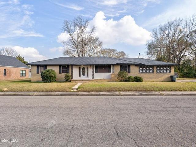 House for sale in Columbia, Mississippi
