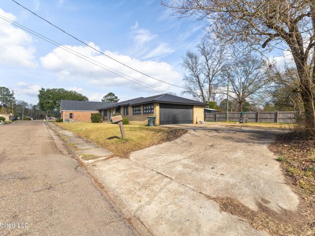 House for sale in Columbia, Mississippi