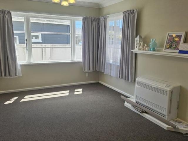 Apartment for rent in Days Bay, Wellington