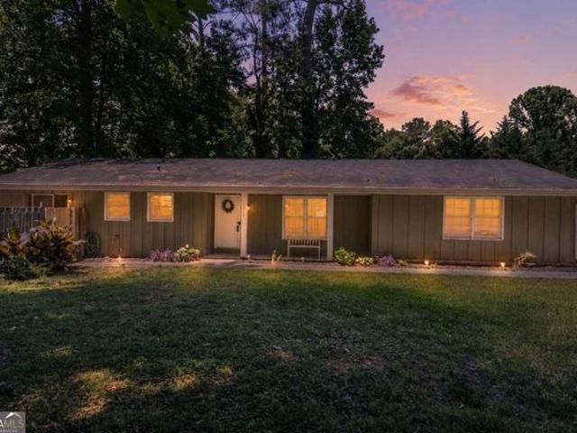 House for sale in Lilburn, Georgia