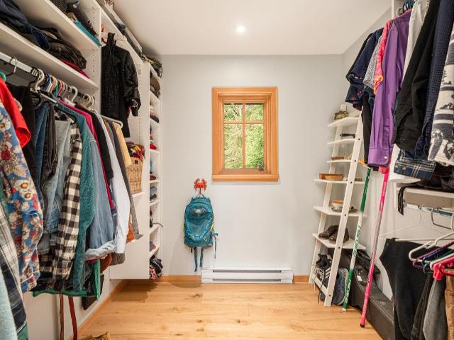 House for sale in Bowen Island, British Columbia