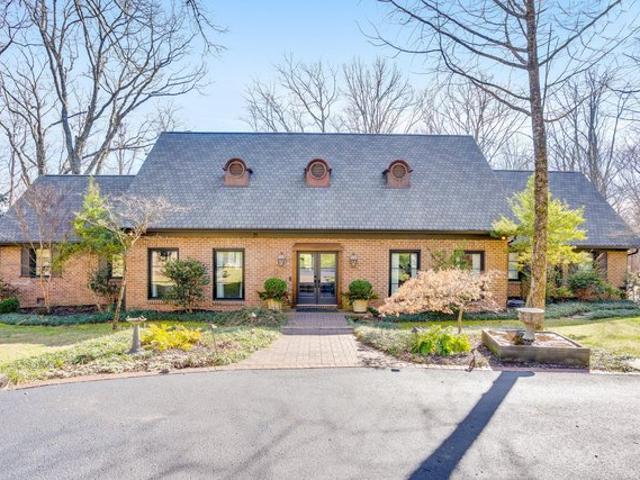 House for sale in Lookout Mountain, Georgia