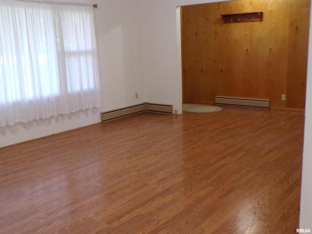 House for sale in Perry, Illinois