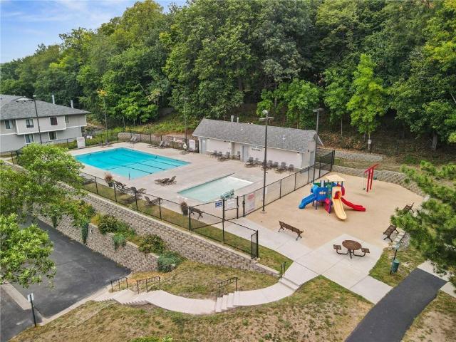 Townhouse for sale in Hennepin, Minnesota