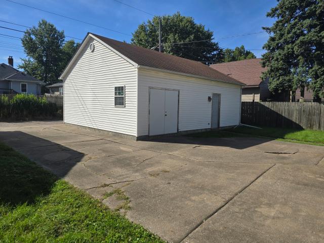House for sale in Davenport, Scott County