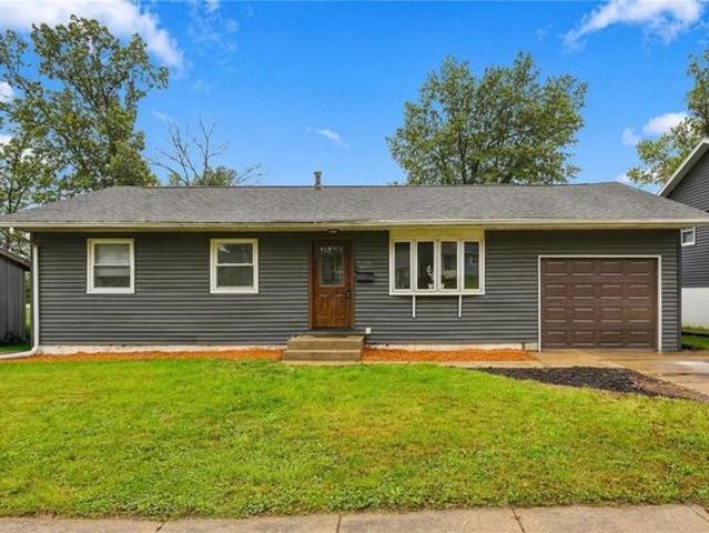 House for sale in Cedar Rapids, Linn County