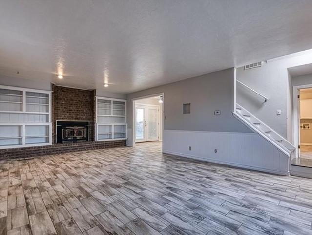 House for sale in Clinton, Oklahoma