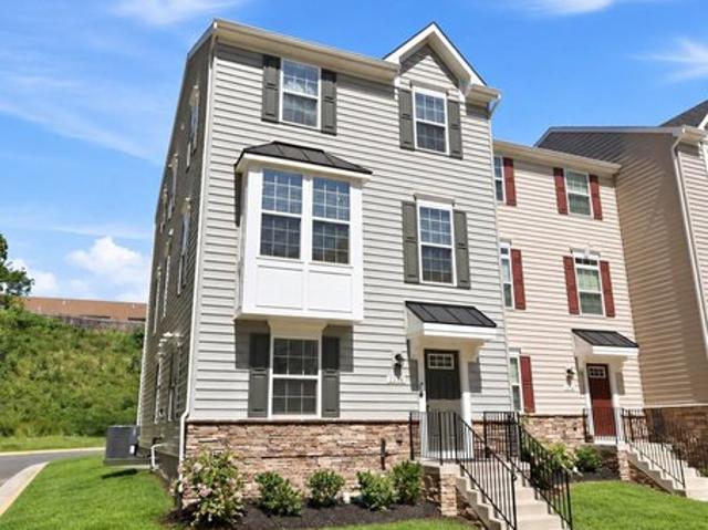 Townhouse for sale in Virginia